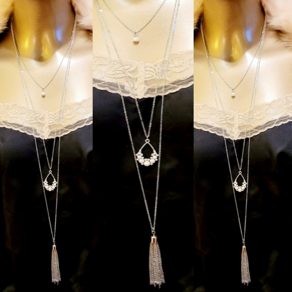 NWT SILVER PEARL 3 CHAIN LAYERING NECKLACE